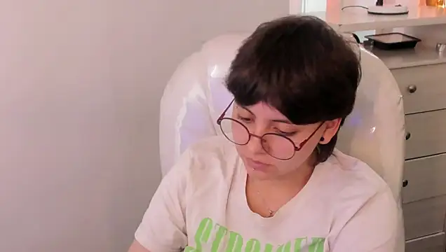 Nathaly_ds élő XXX-chatje