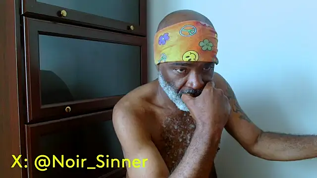 Chat XXX en directo de sinnernoir