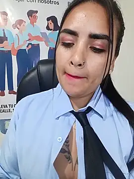 Czat XXX na żywo – MAYE__13