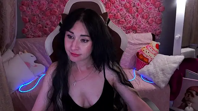 CarolinaaFoxyyy élő XXX-chatje