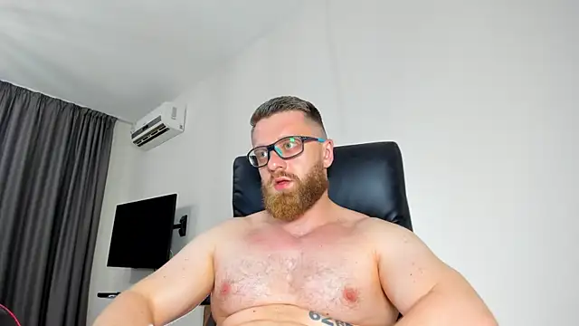 Pokazy przed kamerką – Findom_guy