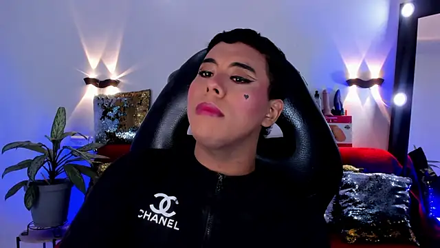 Chat +18 de Emili_Roux ao vivo