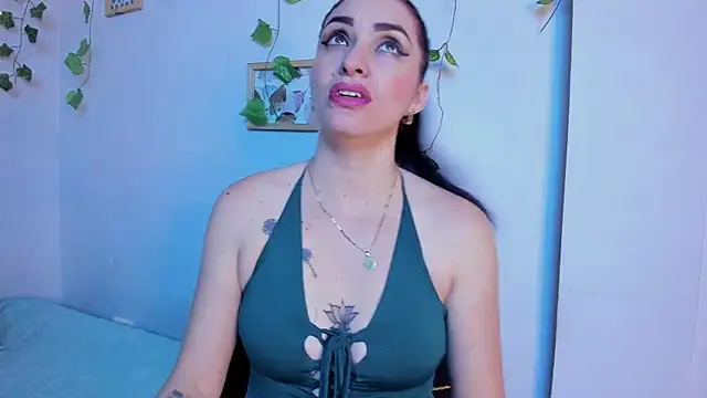 MeganHoffmaan élő XXX-chatje