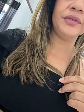 Chat +18 de lary8 ao vivo