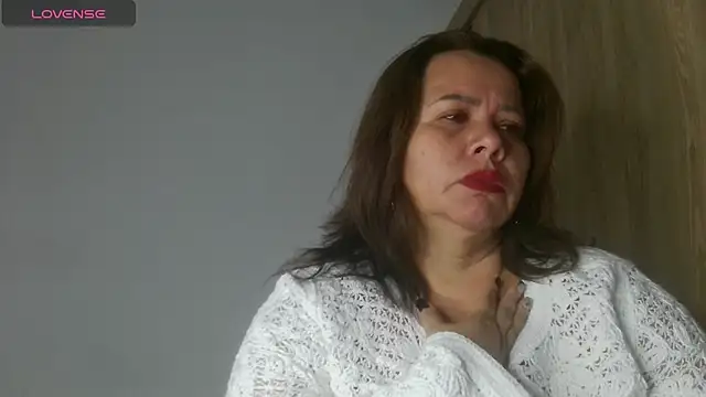 dulce_anahi_'s Live XXX Chat