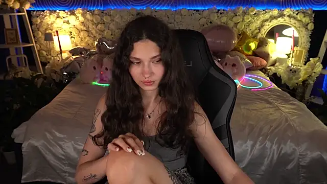 BabyFlowerr élő XXX-chatje
