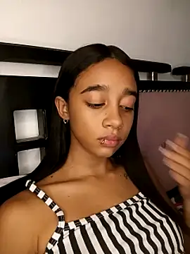 Zoe_Sweett18 Live XXX-chat