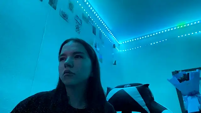 FewerCadre Pertunjukan Webcam