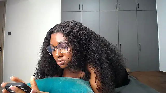 دردشة Pretty_Liya08 الجنسية المباشرة
