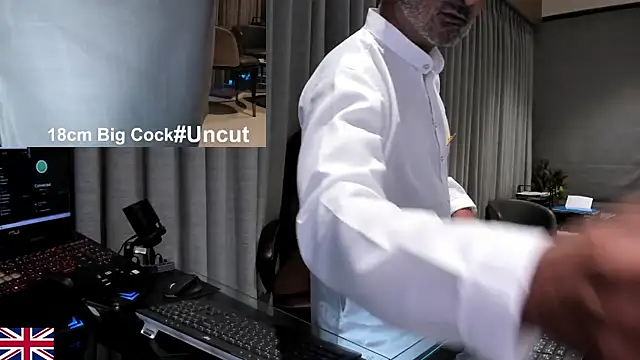 OnlineBossUK's Webcam Show