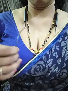 bhuvana_555's Live XXX Chat