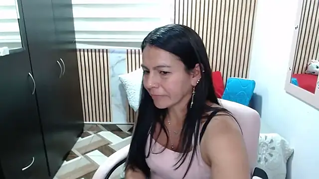 Chat XXX Live camilavargas_