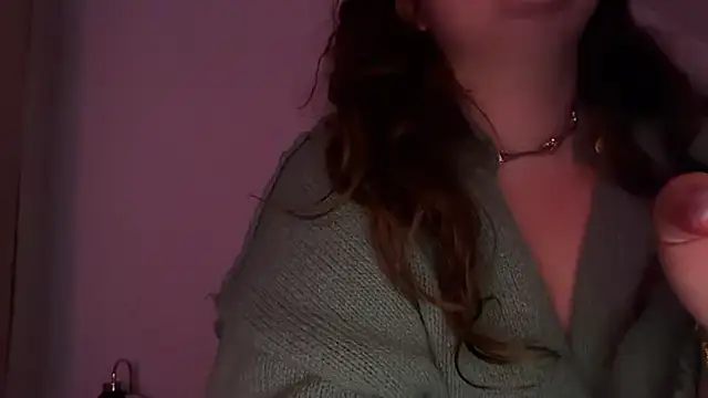 دردشة SummerHoney الجنسية المباشرة