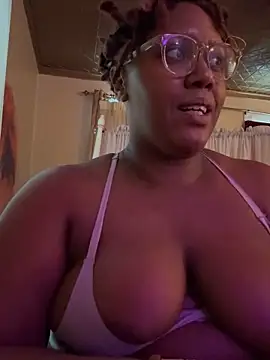 iamiyami1111 – Naživo XXX chat