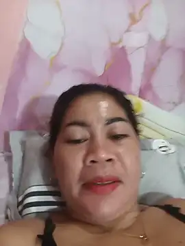 SweetChubbyMommy_02's Live XXX Chat