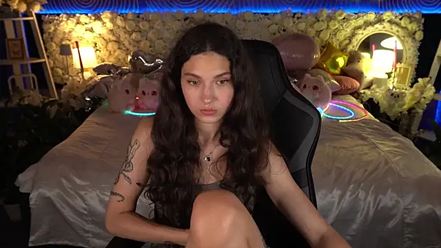 BabyFlowerr: онлайн-секс-чат