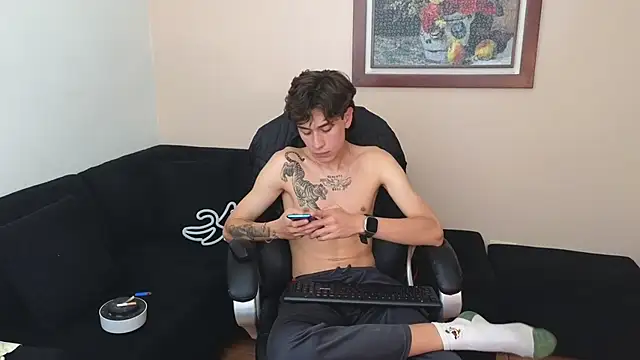 Derekswan's Live XXX Chat