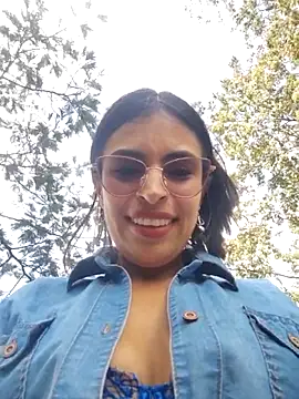 XXX chat uživo modela Astrid--