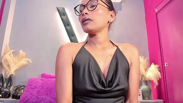 AtheneaBrownn's Live XXX Chat