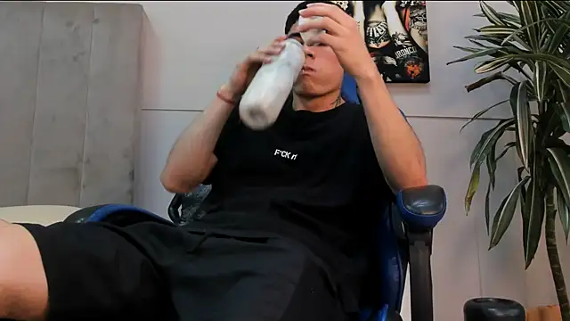 Czat XXX na żywo – roan_birkin