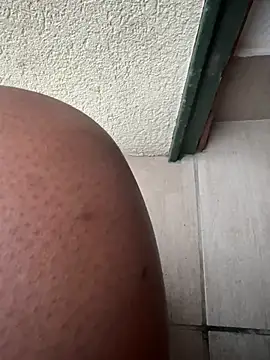 nanaisbackk Chat XXX in diretta