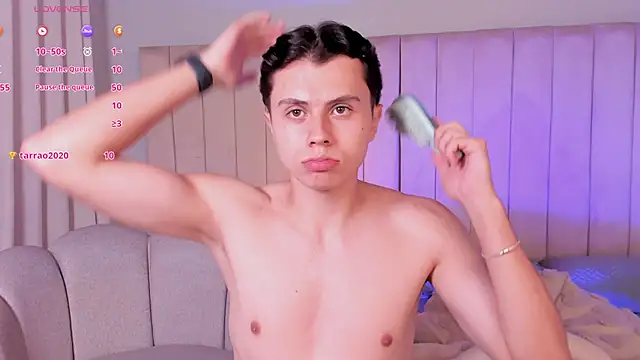liam_salvatoree's Live XXX Chat