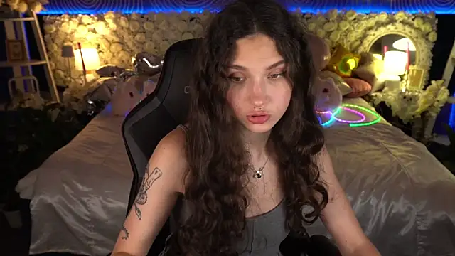 BabyFlowerr's Live XXX Chat