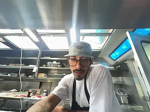 bigdickkane300 Show Webcam