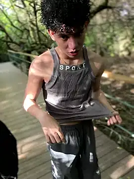 yoursexyjose Webcamshow