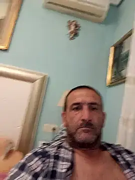 DanTrov79 élő XXX-chatje
