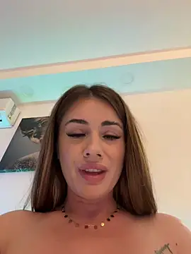IsabellaEtthan Show in webcam