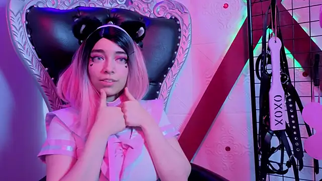 Kira-Yuzu Live XXX-Chat