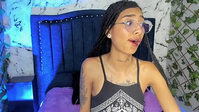 KarlaSlutSkinny__: онлайн-секс-чат