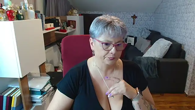 Živý XXX chat bigtits4you