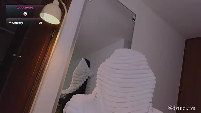 emilio_rivs Show Webcam