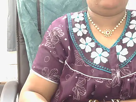 Nisha-telugu's Live XXX Chat