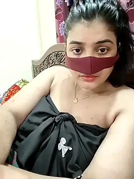 Joya-02 Show in webcam