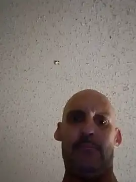 ClydeCan409's Webcam Show