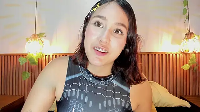 AmelieCooper Chat XXX in diretta