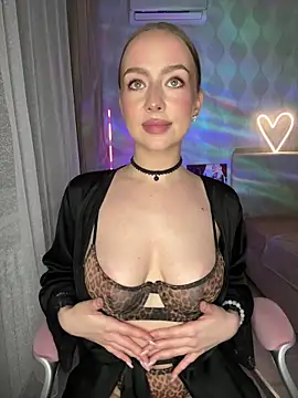 AlisaPearl Adlı Modelin Web Kamerası Şovu