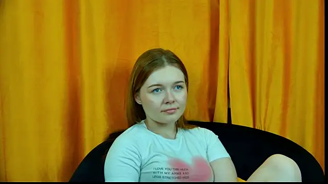 ElinaVale's Live XXX Chat