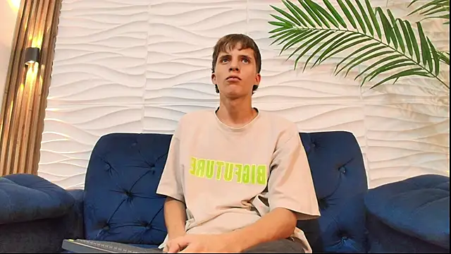Pavo_tv webcam show