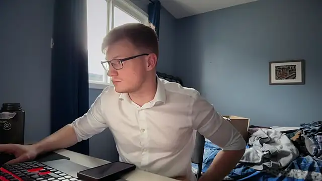 lustylyndon Show in webcam