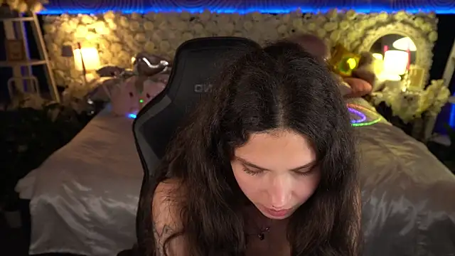 XXX chat uživo modela BabyFlowerr