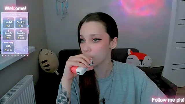 Kitten_Alissa Chat XXX in diretta