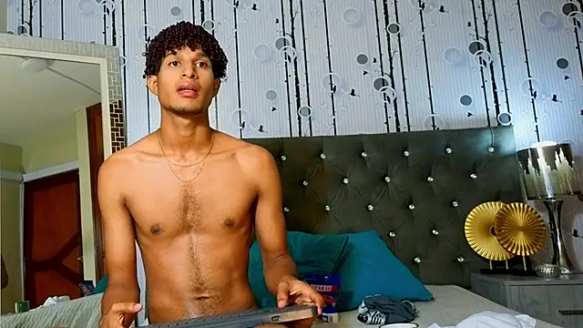 Show de Alex_Bloom na webcam