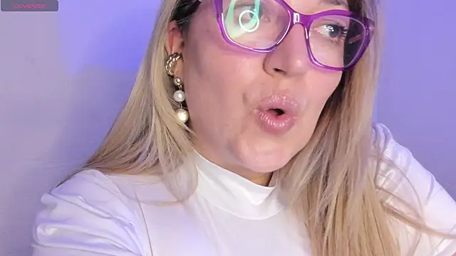 Naty_Mature_: вебкам-шоу