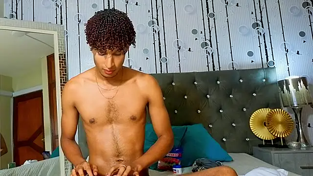 Онлайн чат XXX Alex_Bloom
