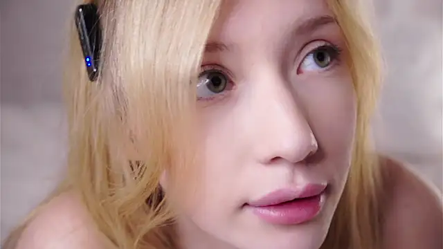 XXX chat uživo modela SunnivaCovil