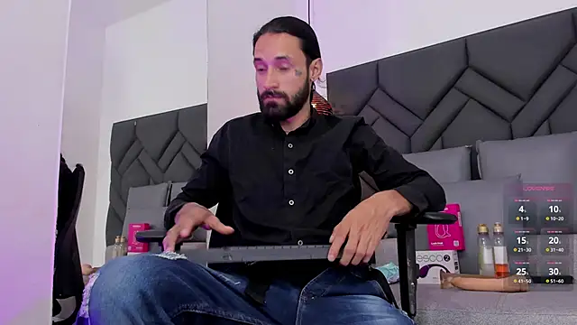 Show de Hisoka_011 na webcam